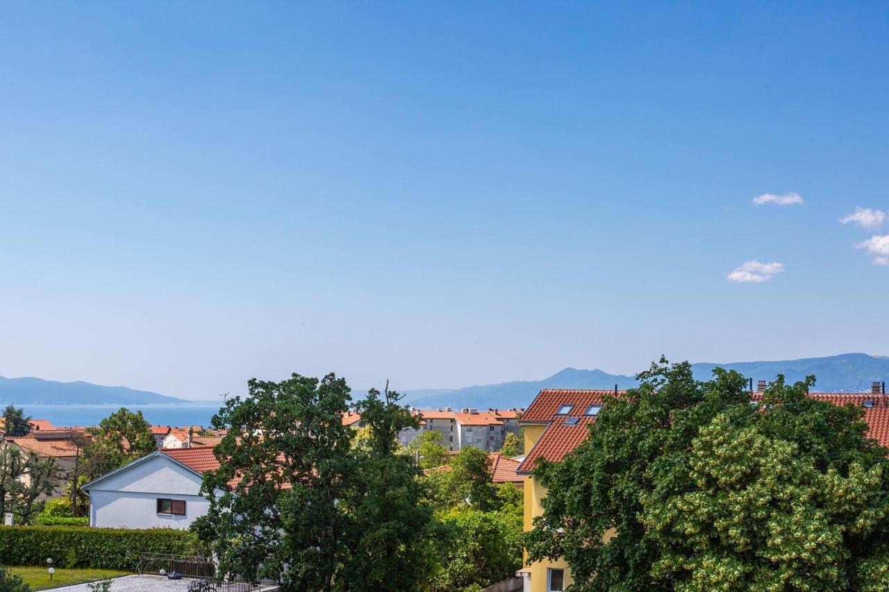 Kvarner Bay - Apartments 2 & 4 Fiume Esterno foto